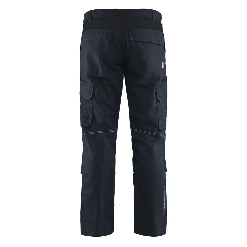 Byxa med knäskyddsficka