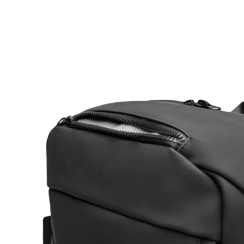 Reseryggsäck, svart