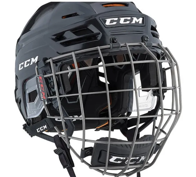 REA: CCM Hjälm 710 med grått galler (1899kr)