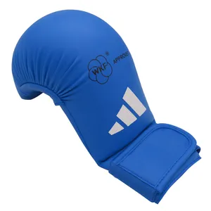 Adidas hansker WKF (blå eller rød)