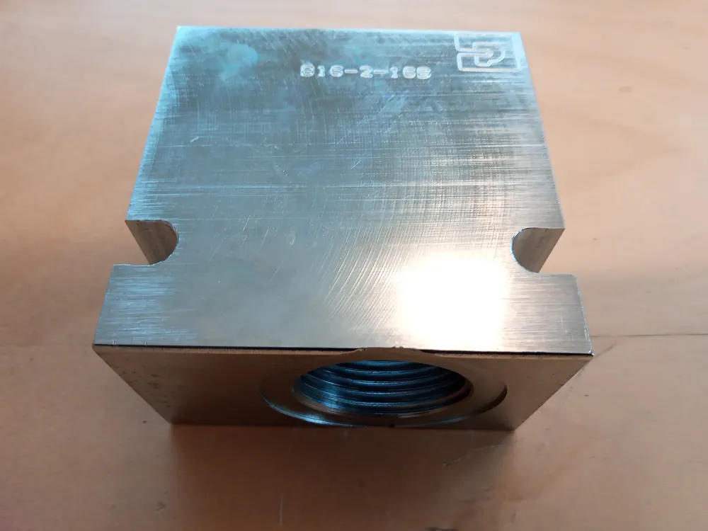 Manifold C16-2-G1 Steel 