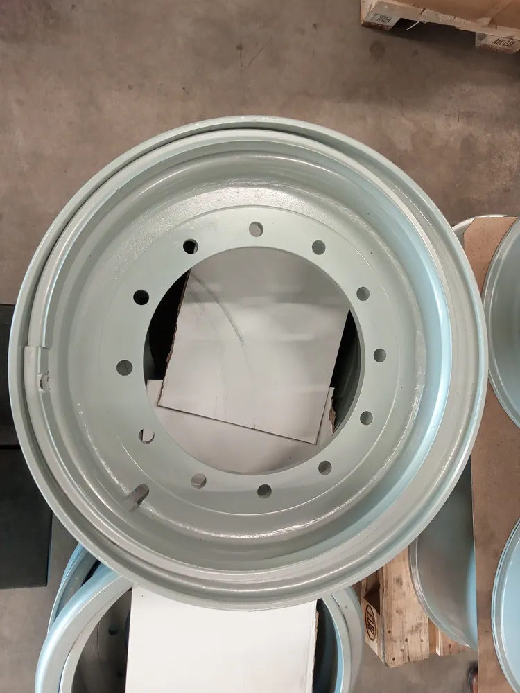 Forklift steer axle rims