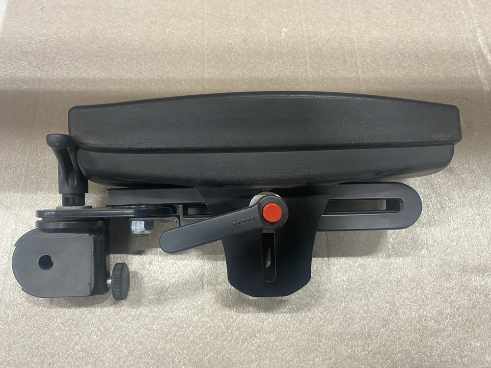 Armrest with cushion right