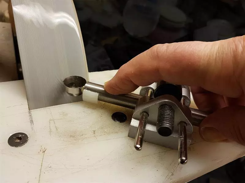 Svarvulf jigg för ringjärn