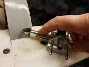 Svarvulf jigg för ringjärn