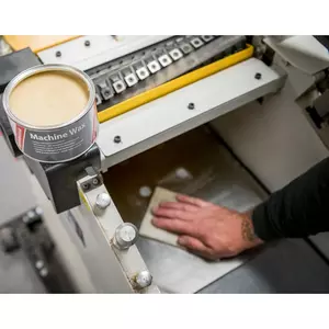 AXMINSTER MASKINVAX 400G