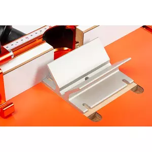 UJK V-block för borrpressbord