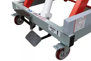 SHT310 Höj/sänkbart arbetsbord på hjul 1580x900mm 310kg