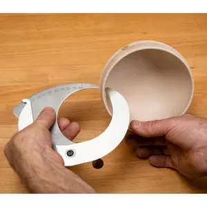 Axminster Universal Measuring Caliper