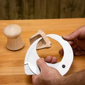 Axminster Universal Measuring Caliper