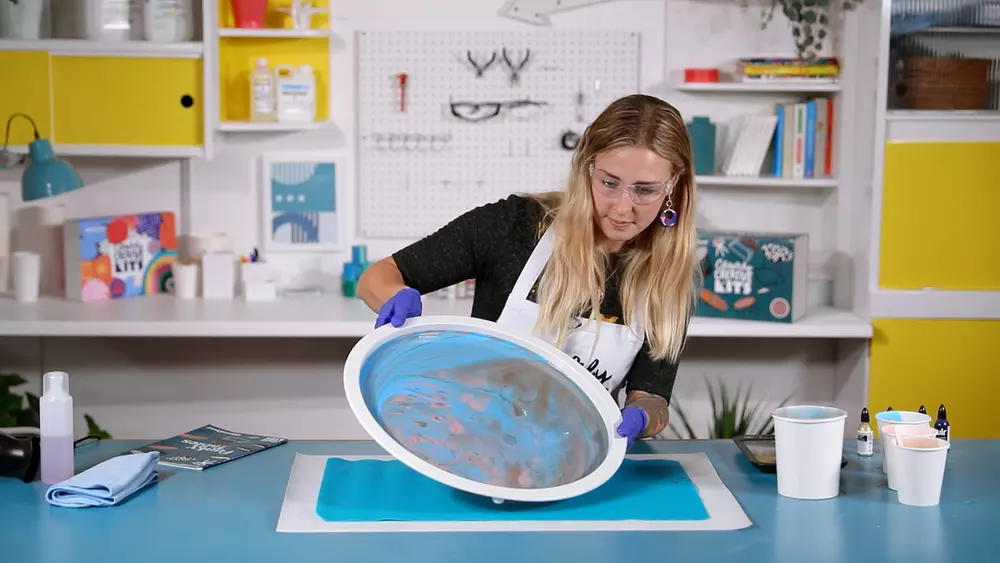 Clearly Creative Table KIT - Cosmic Pour