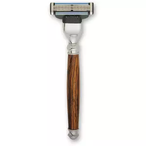 Svarvprojekt Rakhyvel (för Gillette® Mach3® rakblad)