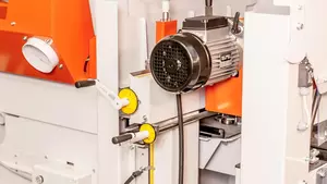 5-kutter listhyvel PRO, steglös hast, PRO, steglös 3-15 m/mi Wood Mizer