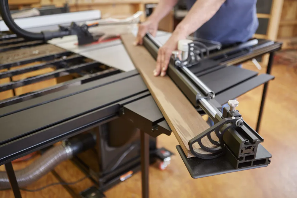 SawStop ® Sliding Crosscut Table Attachment 48
