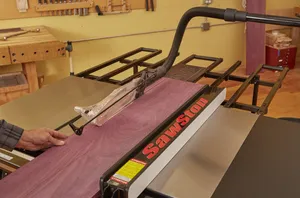 SawStop ® Vikbart utmatn.bord