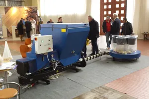Falach 100 Brikettpress (90-120 kg/h) med nivåvakt