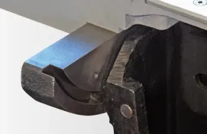 Justersåg 3 axlars styrd Rojek INDUSTRI 9