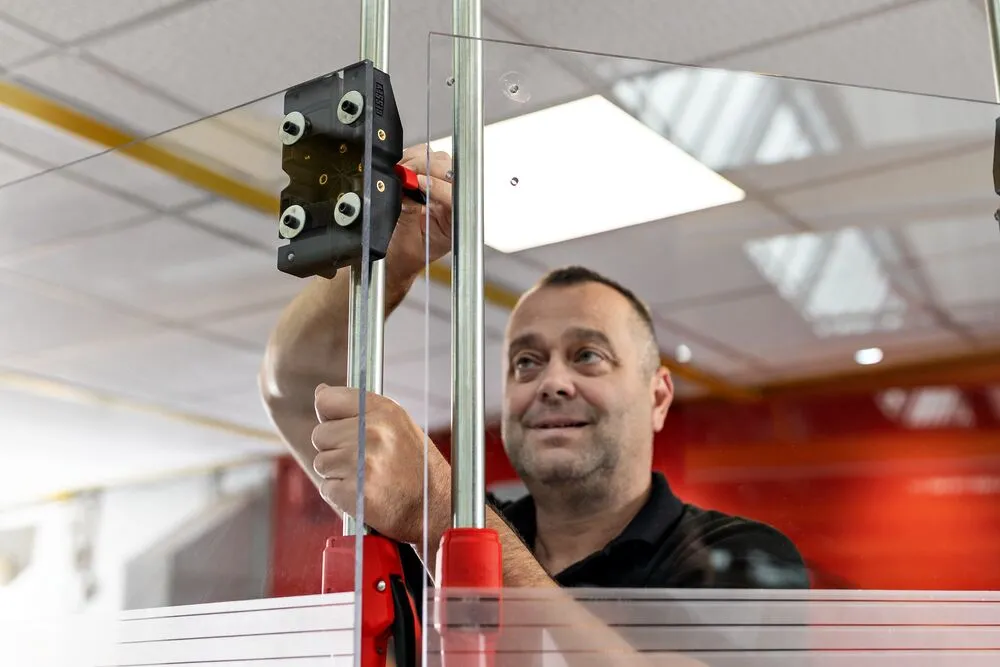 Stor multifunktionell hållare STE-MH-SET BESSEY