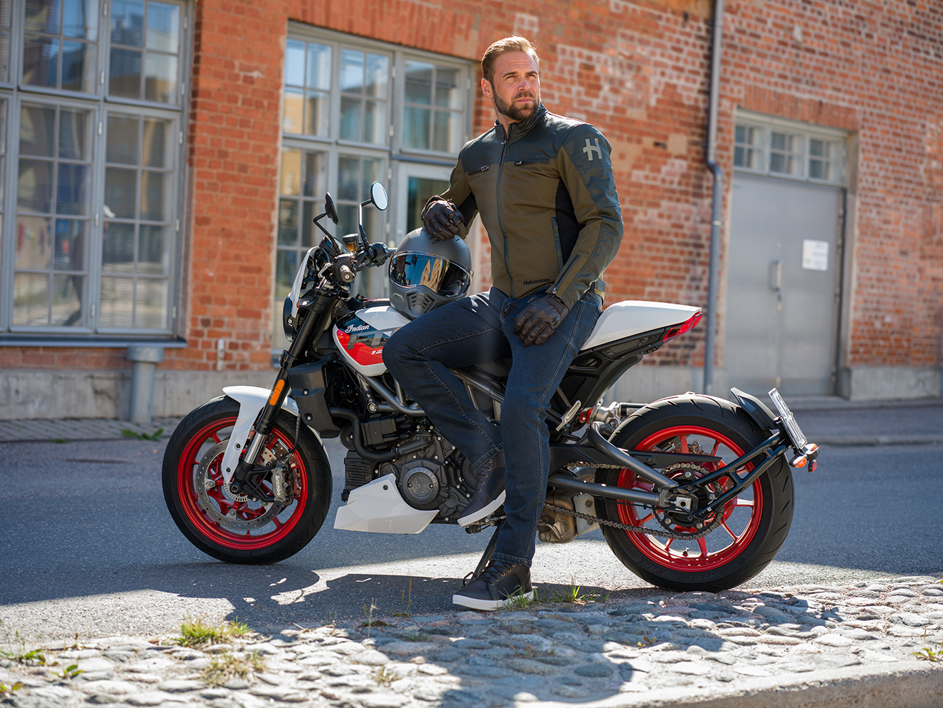 Halvarssons Rogen Blå