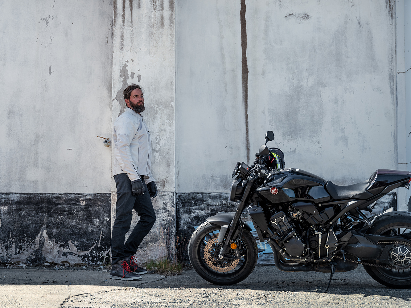 Halvarssons Nyberg Svart