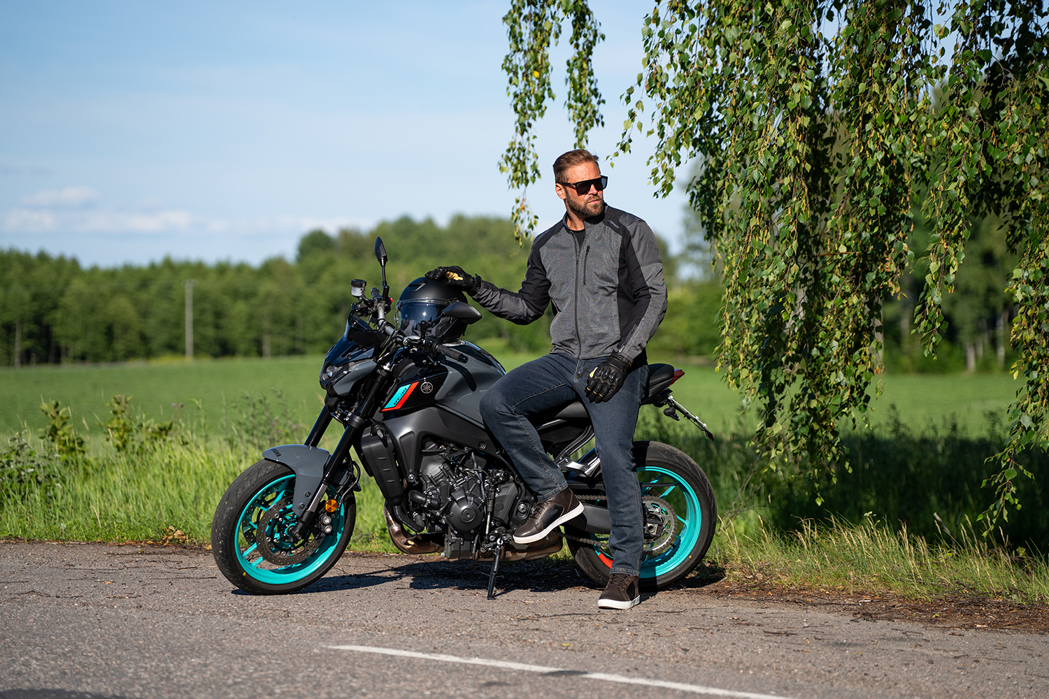 Halvarssons Arvika Svart/Grå