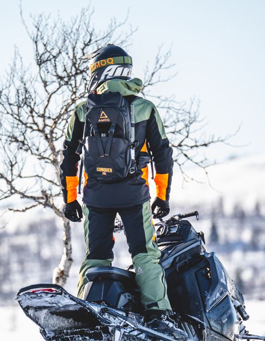 AMOQ Conquer 25L Ryggsäck Svart/Orange