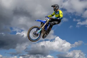 AMOQ Ascent V2 Crossbyxor Svart-Vit 