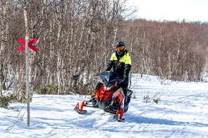AMOQ Apex Racing Depårock Svart/Hivis 