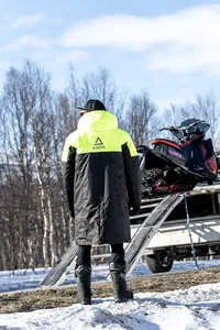 AMOQ Apex Racing Depårock Svart/Hivis 