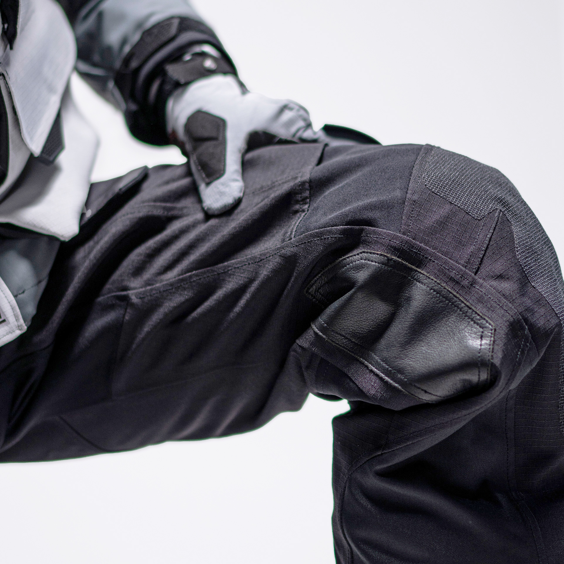 Leatt Byxa ADV DriTour 5.5 Stealth Svart/Grå