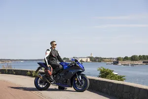 Lindstrands Skinnjacka Sanden Svart/vit 