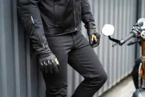 Halvarssons Jeans Rogen Svart Kort