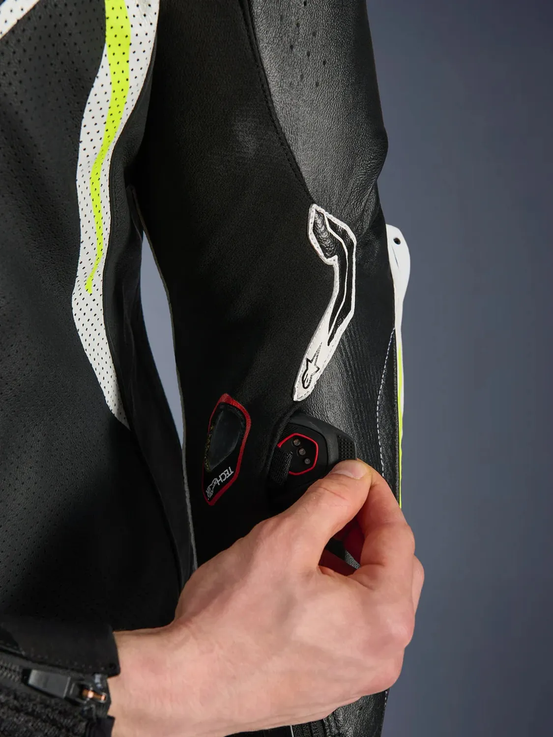 Alpinestars Skinnställ 1-pcs GP Tech v5 Svart/Vit/Fluo Gul