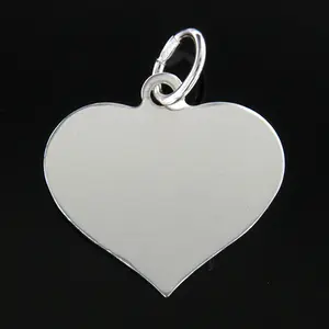 Gravyrbricka 19mm hjärta silver
