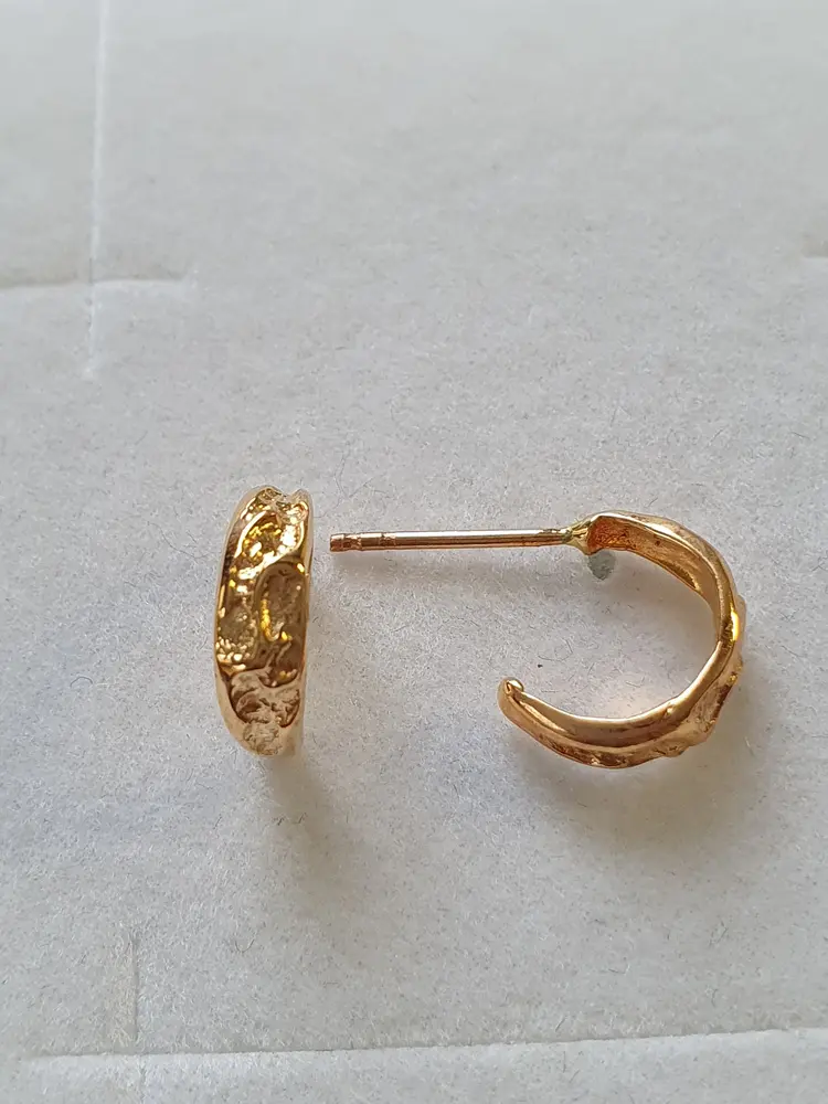 Halv creoler 18K 180779Ö