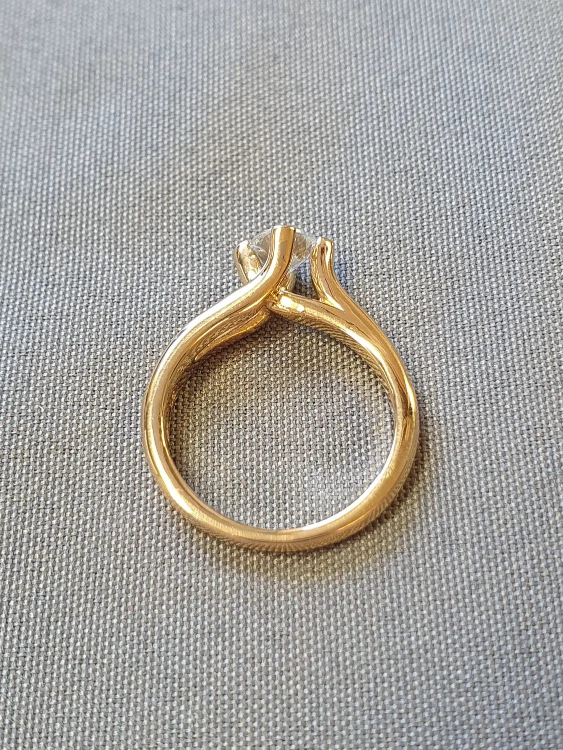 Guldring med cz 18K 180786R