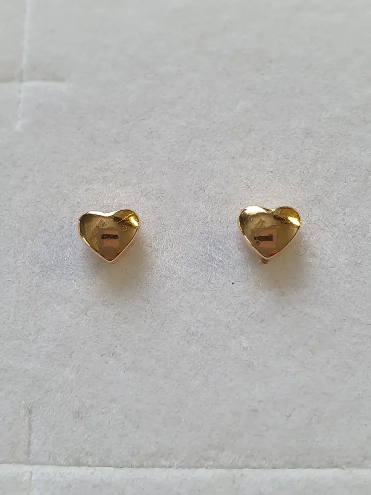 Hjärtan 5mm fasta 18K 180848Ö