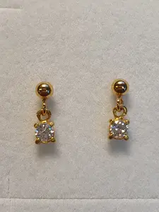 Örhängen m cz 18K 180937ÖH