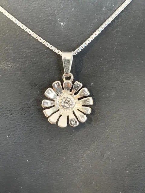 Prästkrage hänge mellan 925