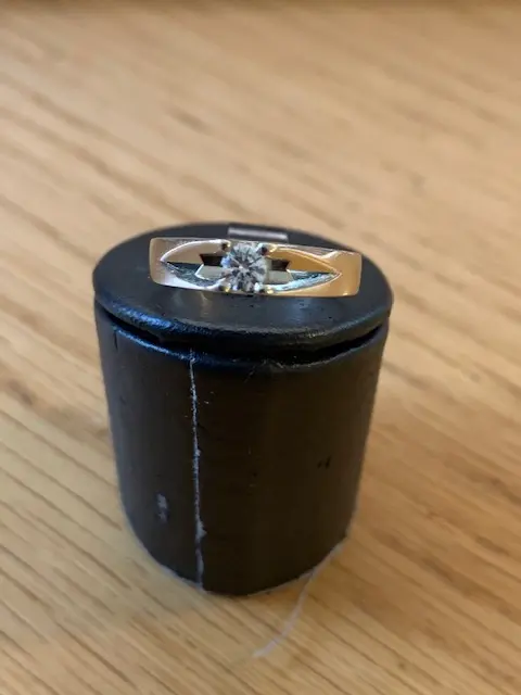 Diamantring 18K vitguld