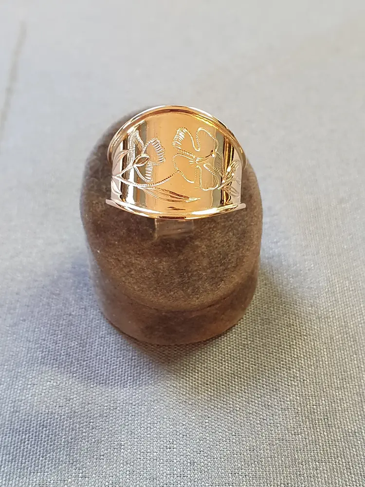 Ring m gravyr 4,2gr stl 55,0 18K