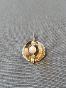 Hängsmycke m pärla och cz sten2,0gr 18K