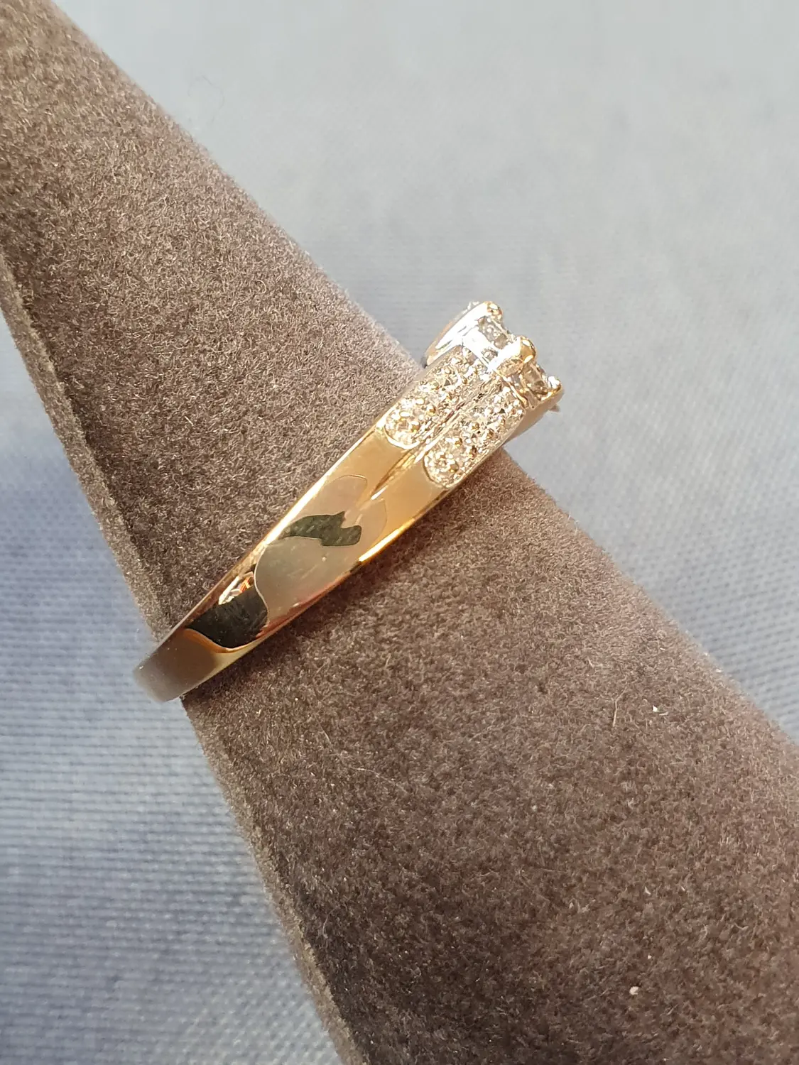 Ring m diamanter 47,0 3,2gr 18K