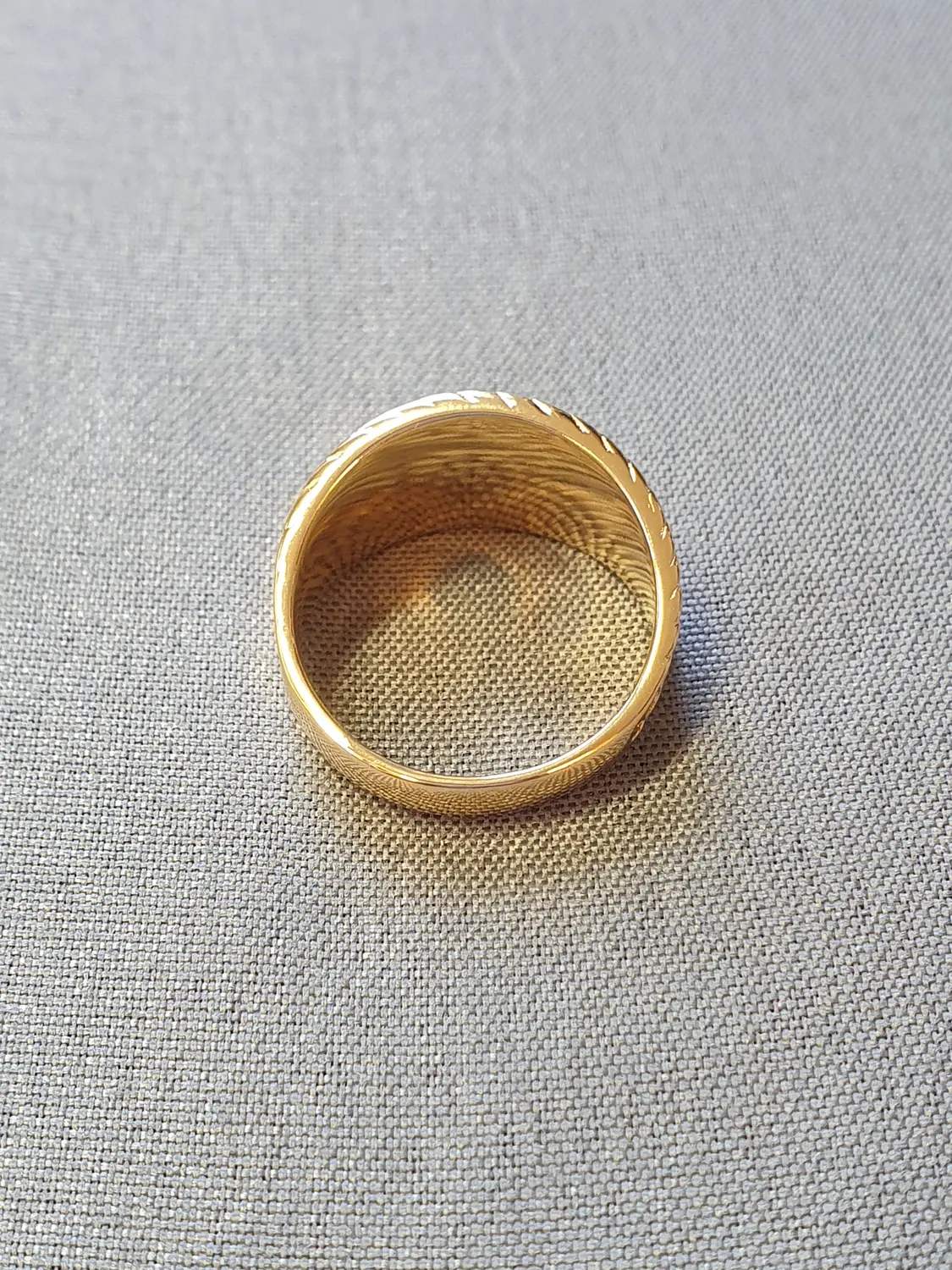 Ring m mönster 53,0 5,5gr 18K
