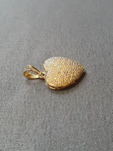 Hängsmycke hjärta m stenar 3,2gr 18K