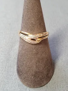 Ring med stenar 53,0 1,4gr 18K