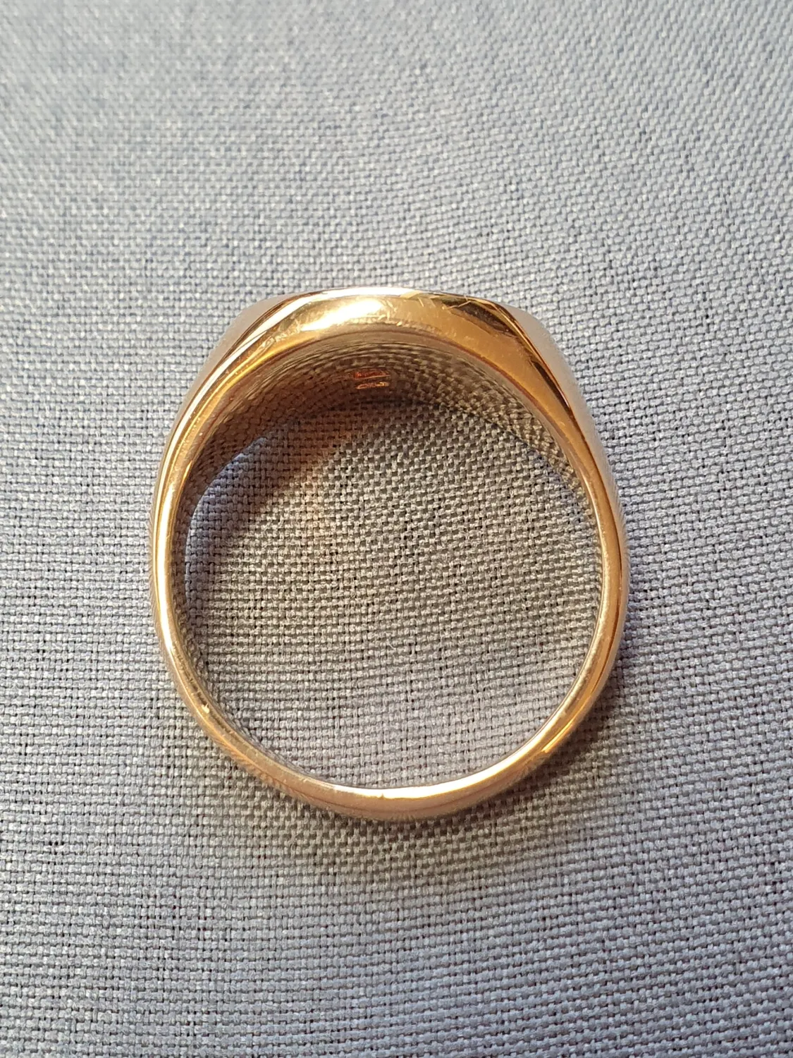 Rund klackring, massiv 18K 180806R