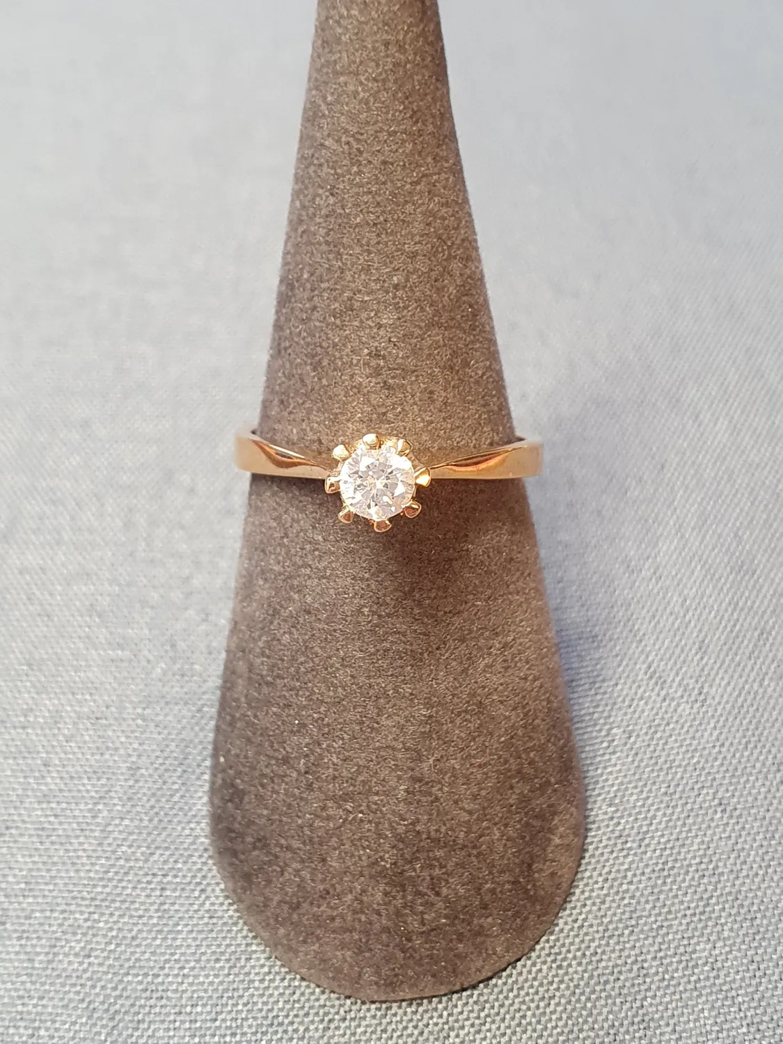 Enstensring med 4 mm cz 18K 180787R