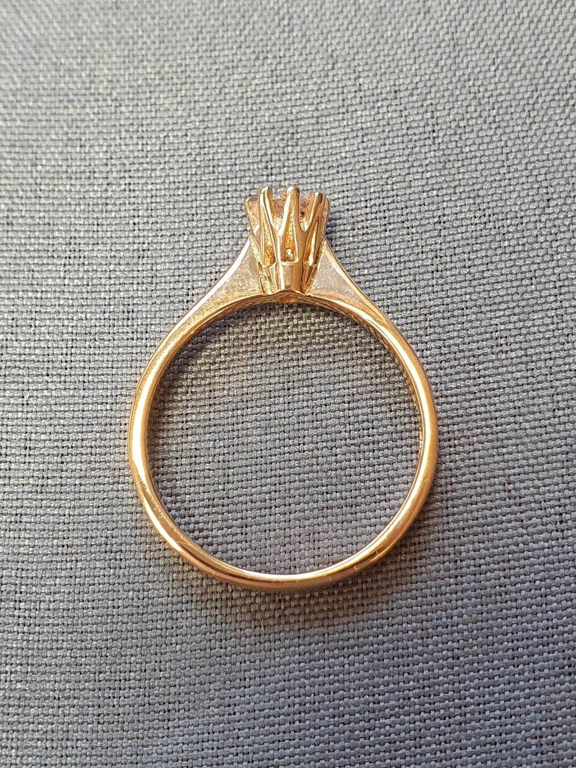 Enstensring med 4 mm cz 18K 180787R