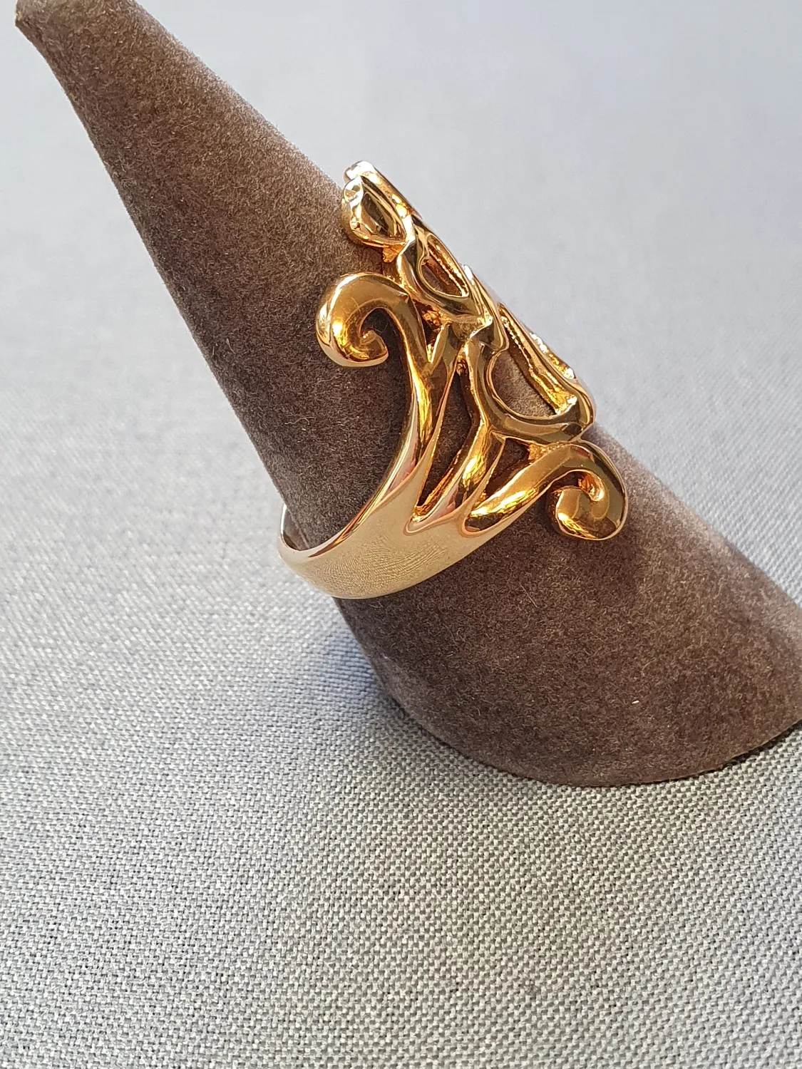 Ring med 3 hjärtan 18K 180580R-G